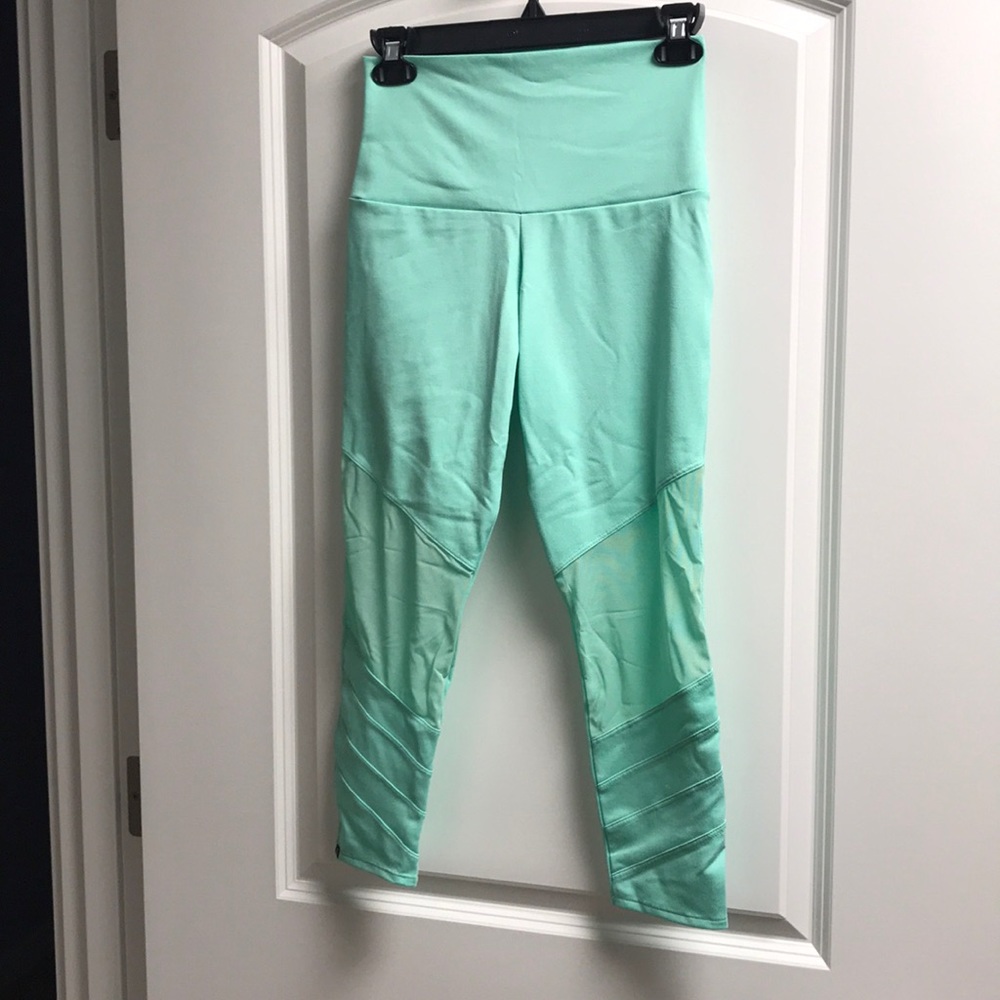 Onzie Moto Capri Legging